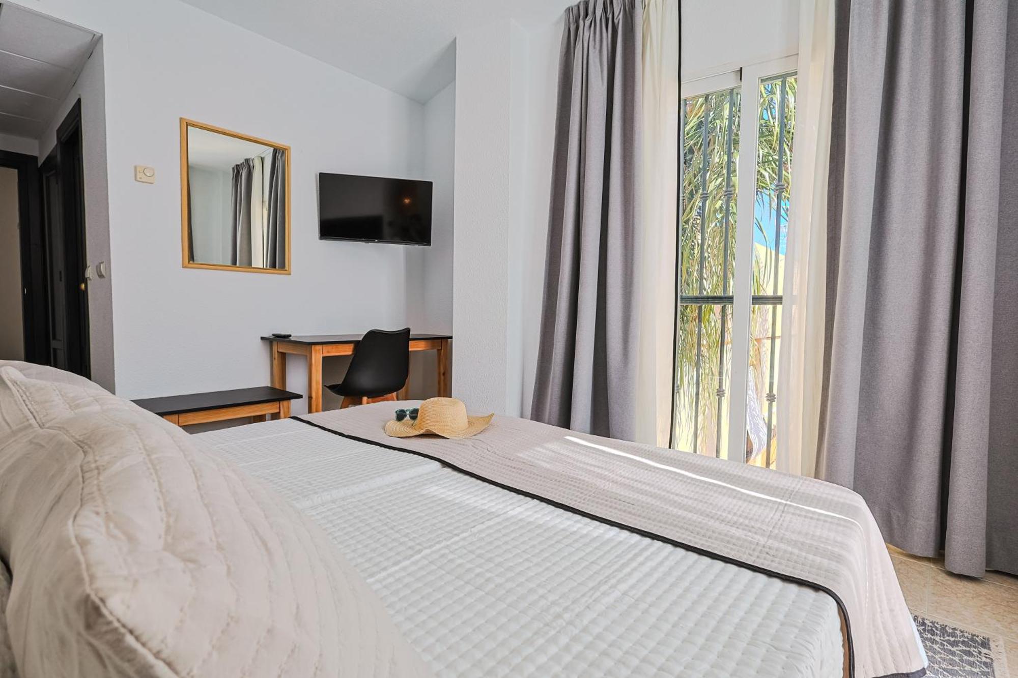Hotel Carmen Almuñécar by Bossh Hotels Esterno foto